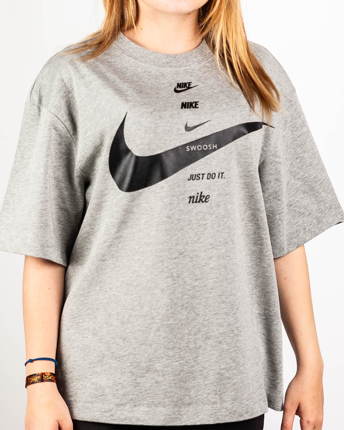 Nike Swoosh póló női