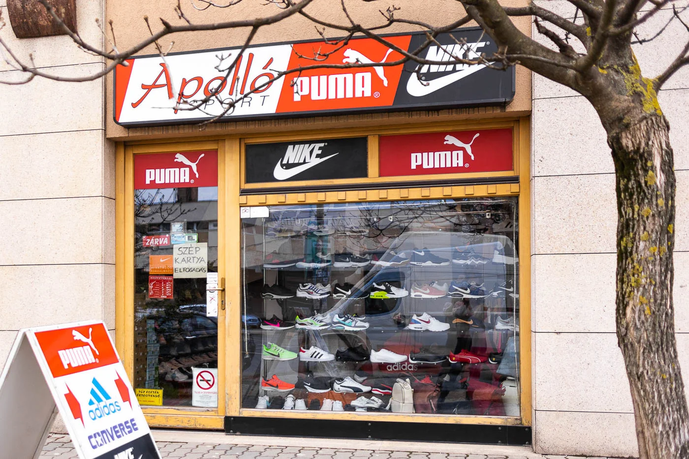 Apolló Sportbolt üzlet